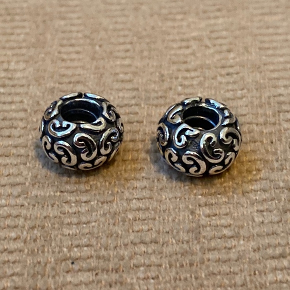 Pandora Swirl Baroque Charms - Picture 2 of 5
